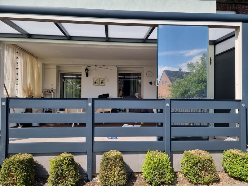 Glasschiebewand in Krefeld